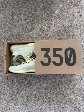 Yeezy Boost 350 V2 Pale Yellow Glow Sneakers